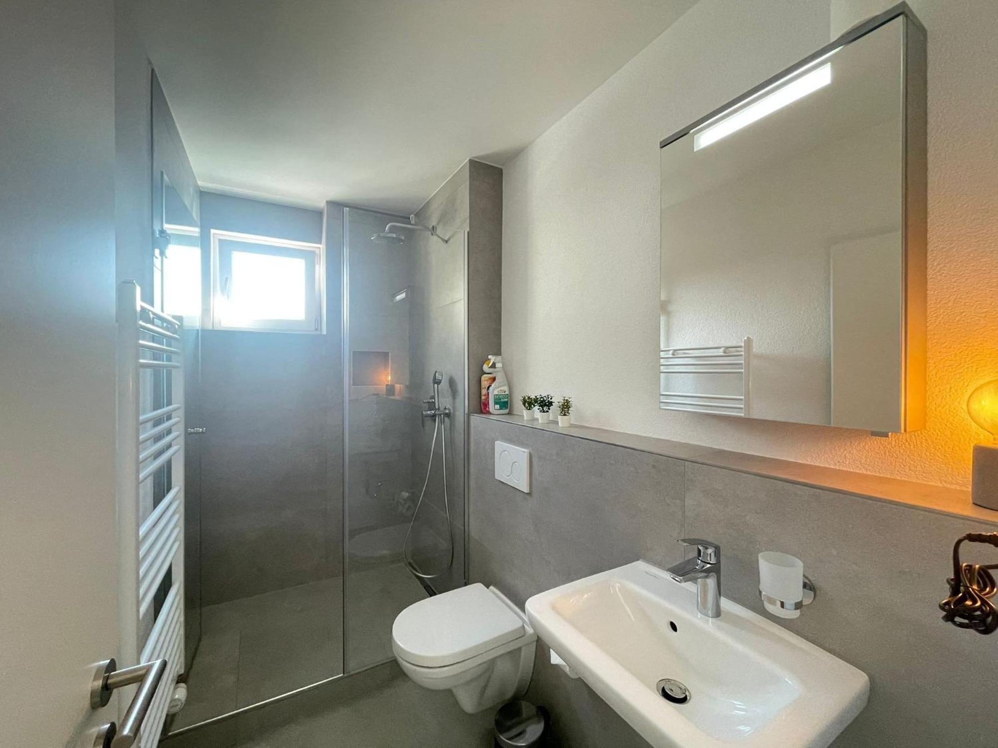 H95 In With Card Appartement Bâle